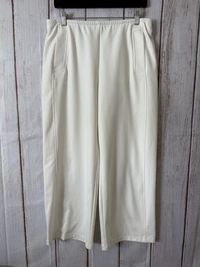 MarlaWynne Luxe Crepe Wide Leg Crop Pant with Welt Pockets Size Large